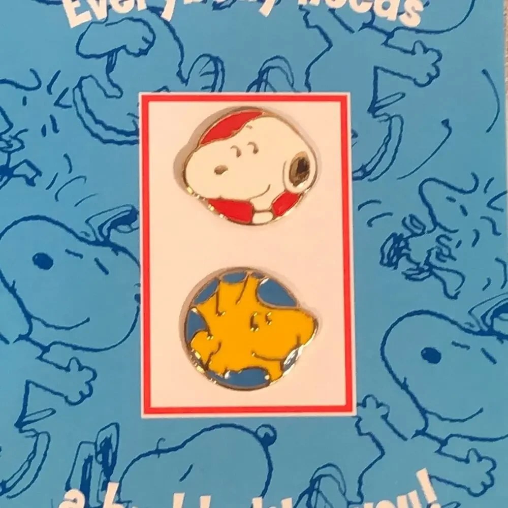 Hallmark Snoopy and Woodstock Pin Pairs NEW on Card! 8 Sets - Great for Parties